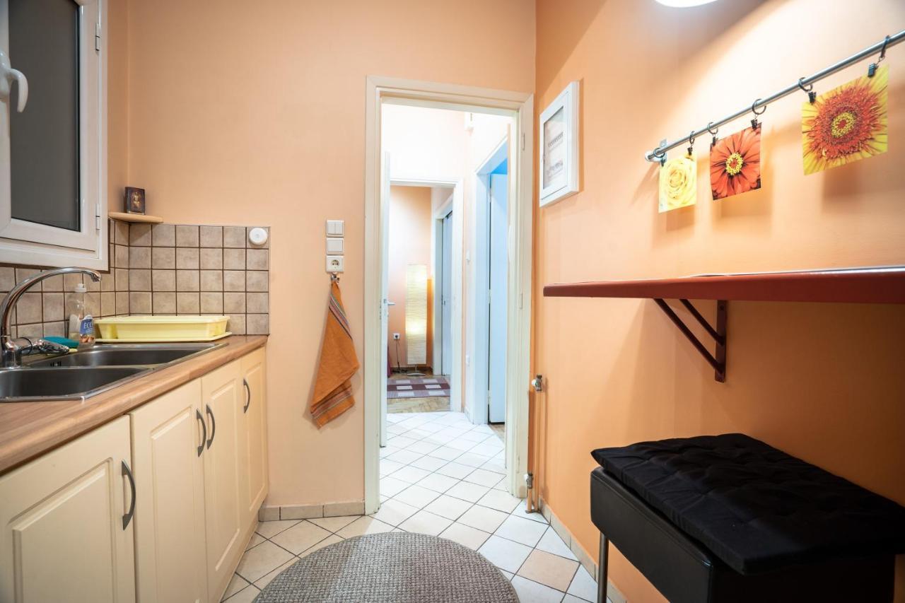 Victoria Train Station 1 Bedroom 5 Pers Athén Kültér fotó